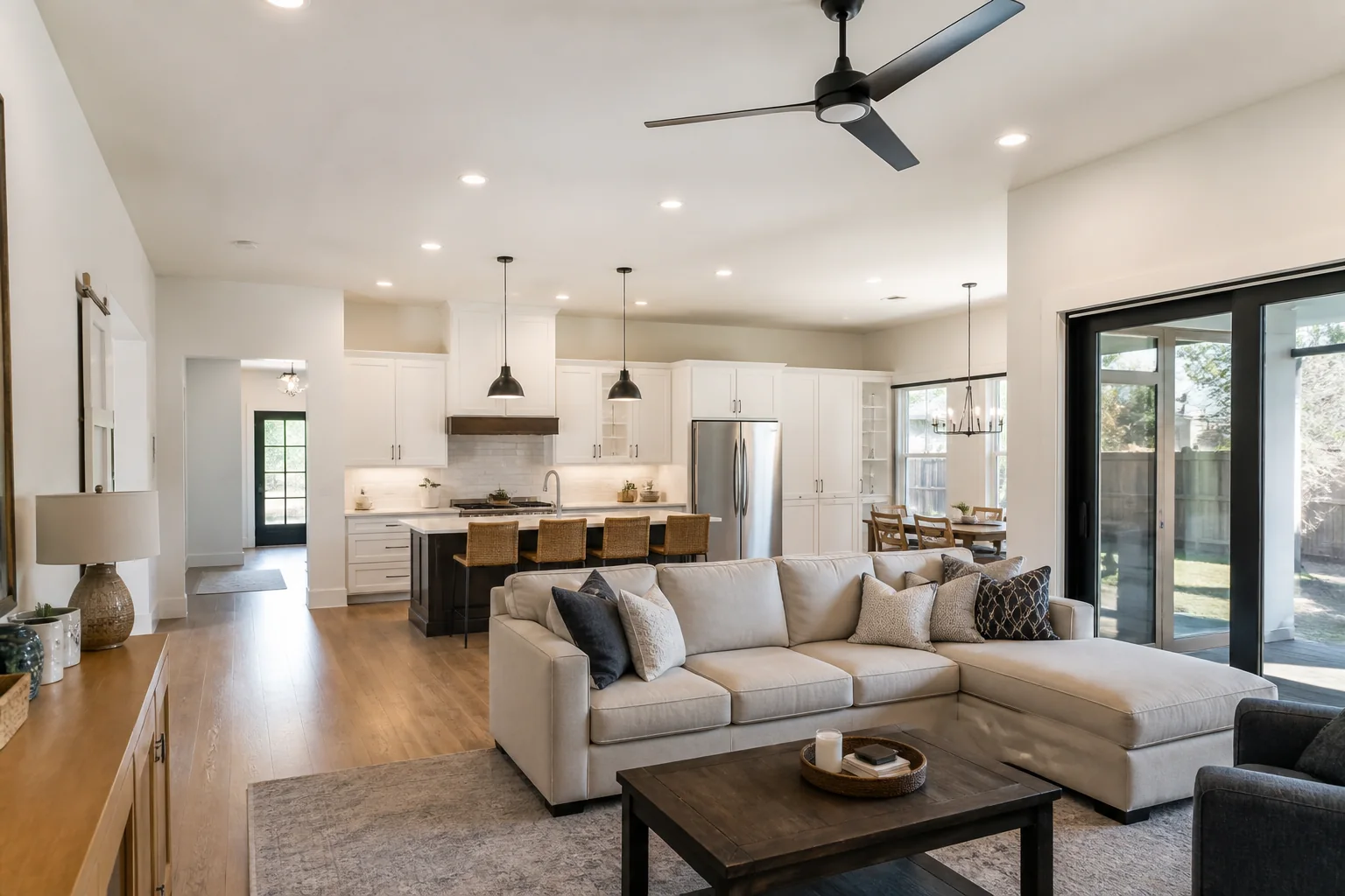Completed residential kitchen remodeling project in Tampa, Florida